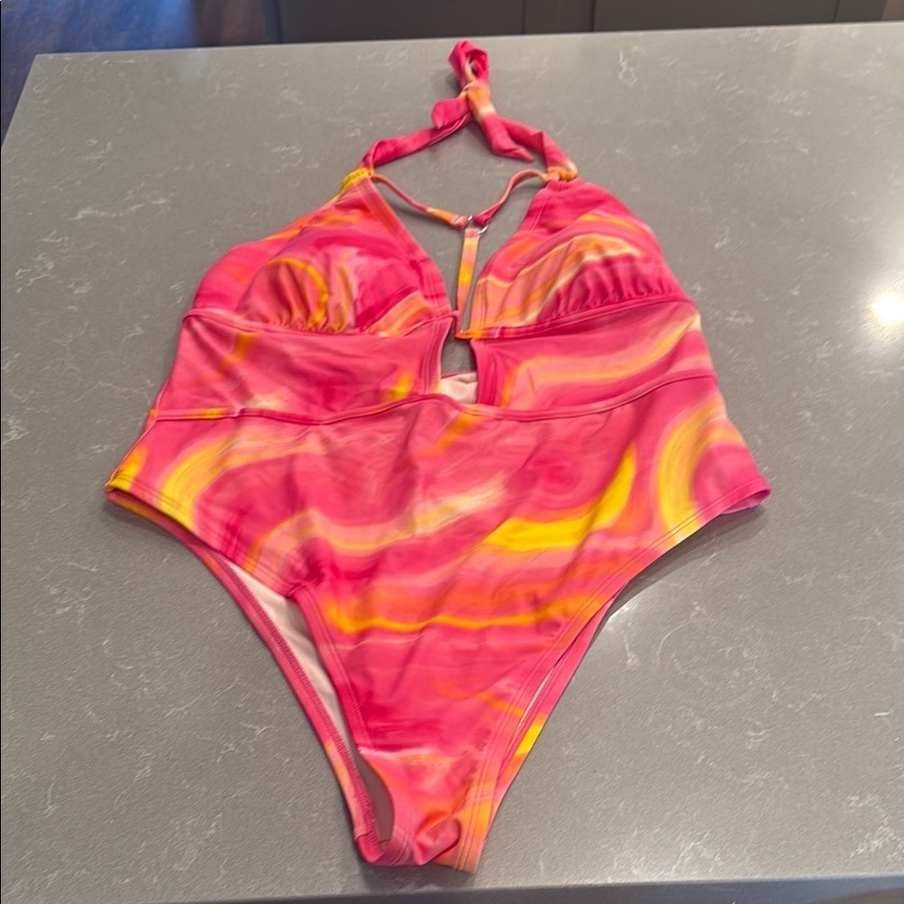 Cupshe Pink and Yellow One Piece Swimsuit with Classic Scoop Neckline